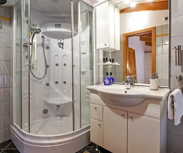 Monte With Jacuzzi * Rovinj