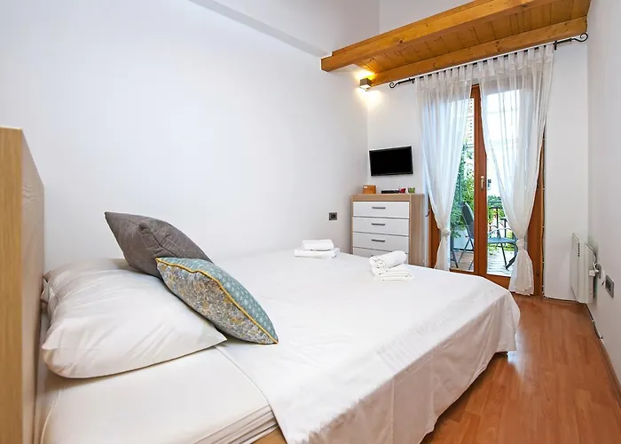 Prázdninový dům Monte With Jacuzzi Rovinj