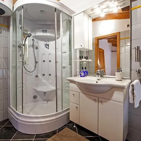 Monte With Jacuzzi * Rovinj