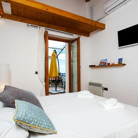 Semesterbostad Monte With Jacuzzi Rovinj