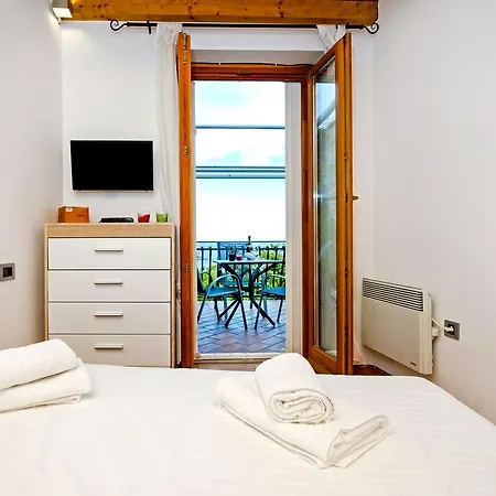 Semesterbostad Monte With Jacuzzi Rovinj