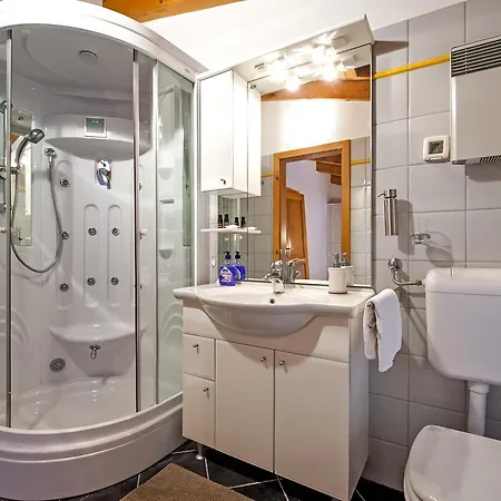 Holiday home Monte With Jacuzzi