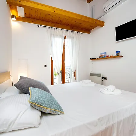 Monte With Jacuzzi Holiday home *