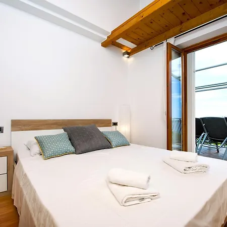 Monte With Jacuzzi Vakantiehuis