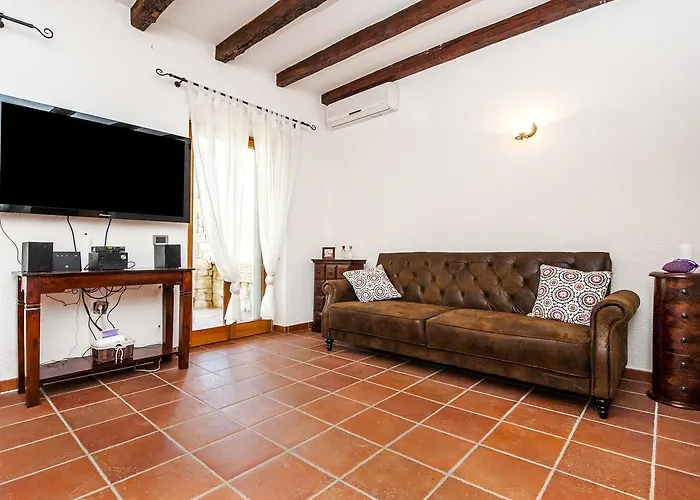 Tatil Evi Monte With Jacuzzi