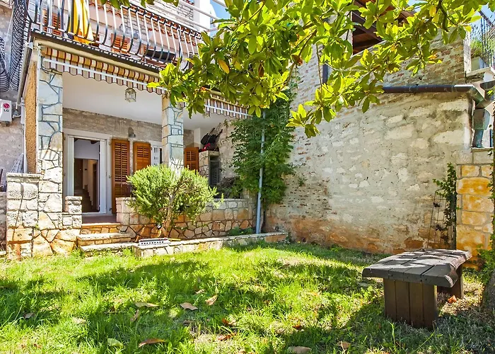 Monte With Jacuzzi *